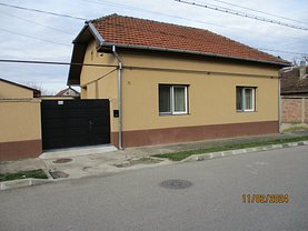 Casa de vânzare 7 camere, în Caransebeş