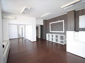 Închiriere spaţiu comercial