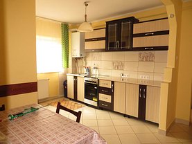 Apartament de închiriat 2 camere, în Satu Mare, zona Central