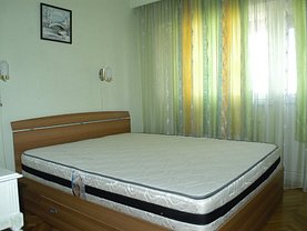 Apartament de vânzare sau de închiriat 4 camere, în Satu Mare, zona Micro 16