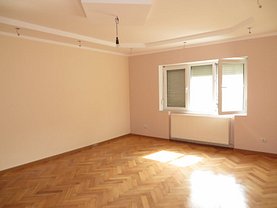 Apartament de vânzare 3 camere în Satu Mare, Micro 17