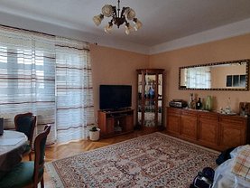 Apartament de vânzare 3 camere, în Satu Mare, zona Titulescu