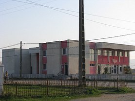 Închiriere spaţiu comercial