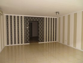 Vânzare spaţiu comercial