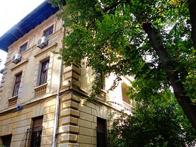 Apartament de vânzare 3 camere, în Bucureşti, zona Capitale