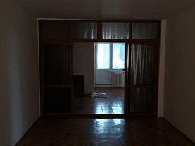 Apartament de vânzare 4 camere în Botosani, Nord-Est
