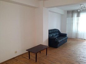 Apartament de vânzare 3 camere în Botosani, Ultracentral