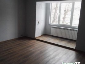 Apartament de vânzare 3 camere în Botosani, Sud