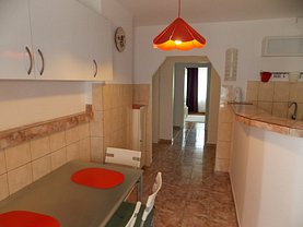 Apartament de vânzare 3 camere, în Otopeni, zona Central