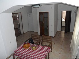 Casa de închiriat 3 camere, în Otopeni, zona Central
