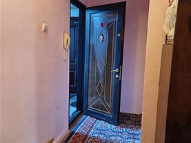 Apartament de vânzare 2 camere, în Bacău, zona Alecu Russo