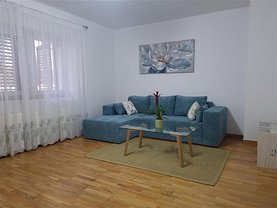Apartament de închiriat 3 camere, în Bacău, zona 9 Mai