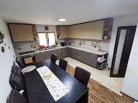 Casa de vânzare 10 camere, în Hemeiuş, zona Central