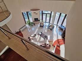 Casa de vânzare 8 camere, în Bacău, zona Gherăieşti
