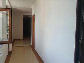 Închiriere birou