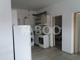 Apartament de închiriat 3 camere, în Cisnadie, zona Ultracentral