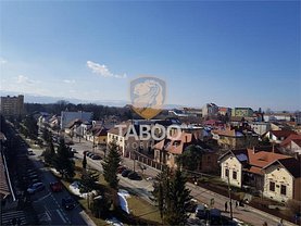 Apartament de vânzare 5 camere, în Sibiu, zona Sub Arini