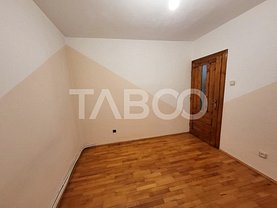 Apartament de vânzare 3 camere, în Sebeş, zona Est