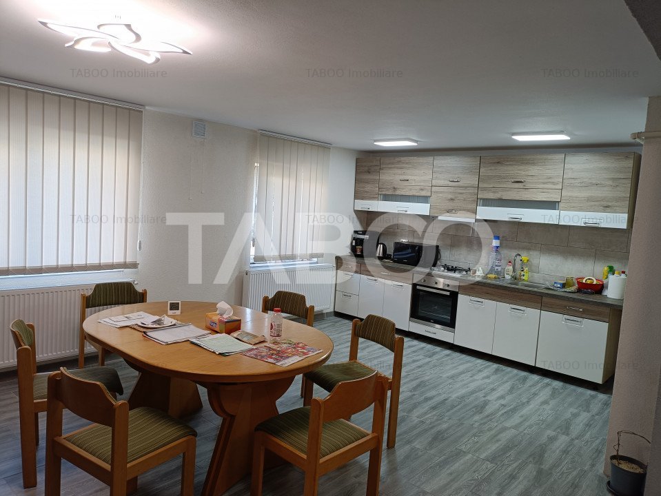 Apartament 4 camere 75 mp utili parter partial mobilat si utilat Sebes