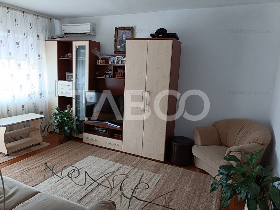Apartament 4 camere 78 mp utili mobilat utiliat balcon pivnita Sebes