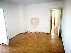 Apartament de vânzare 2 camere, în Cisnadie, zona Central