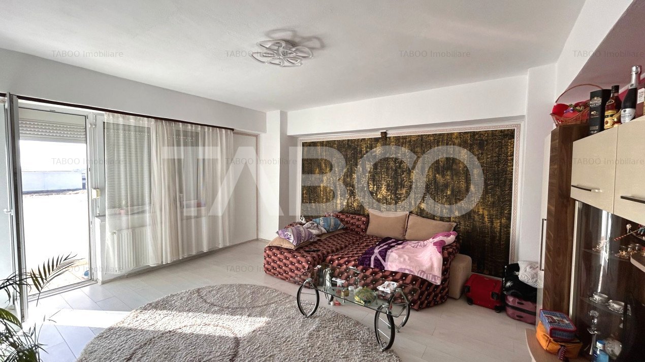 Apartament de vanzare cu 2 camere decomandat parcare balcon in Sibiu