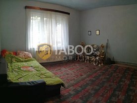 Casa de vânzare 2 camere, în Sibiu, zona Calea Dumbrăvii