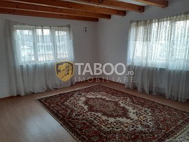 Casa de vânzare 7 camere, în Bucium, zona Est
