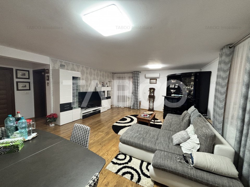 Casa deosebita de vanzare cu 3 camere Sura Mare Sibiu 500 mp teren