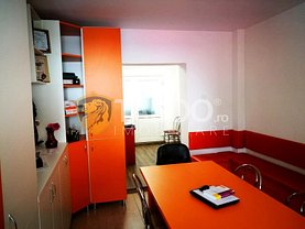 Vânzare spaţiu comercial