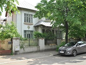 Casa de vânzare 11 camere, în Bucuresti, zona Capitale