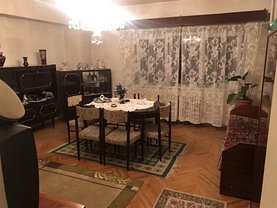 Apartament de vânzare 3 camere, în Cluj-Napoca, zona Gheorgheni