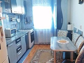 Apartament de vânzare 3 camere, în Cluj-Napoca, zona Mărăşti