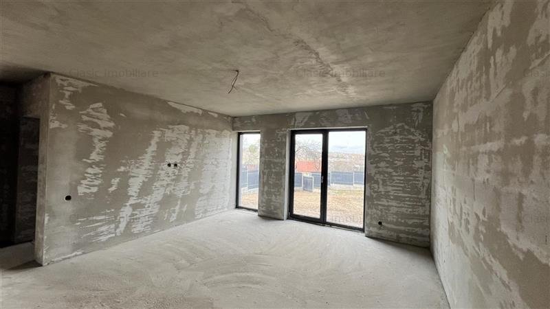 Vanzare casa individuala noua cu 4 camere si teren 565 mp in Salicea