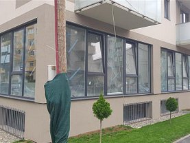 Vânzare spaţiu comercial