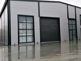 Vânzare spaţiu industrial