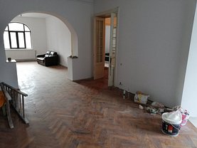 Apartament de vânzare 4 camere, în Bucuresti, zona P-ta Victoriei