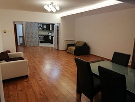Apartament de vânzare 3 camere, în Bucuresti, zona P-ta Romana