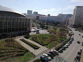 Apartament de vânzare 3 camere, în Bucureşti, zona Sala Palatului