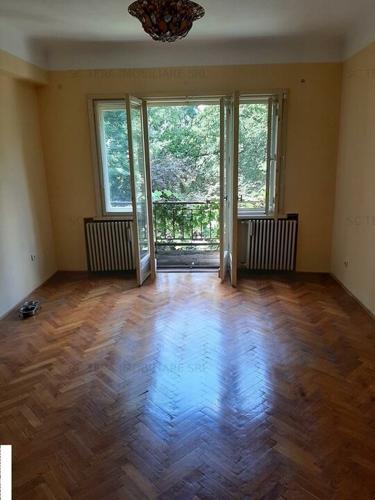VANZARE AP 6 CAM