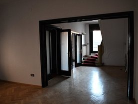Casa de vânzare 11 camere, în Bucureşti, zona Cotroceni