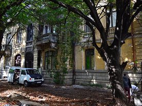 Casa de vânzare 20 camere, în Bucureşti, zona P-ţa Universităţii