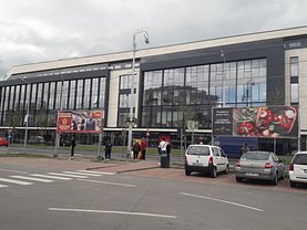 Închiriere spaţiu comercial