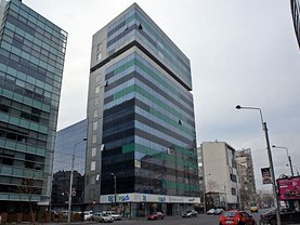 Închiriere spaţiu comercial