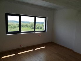 Casa de vânzare 3 camere, în Iasi, zona Pacurari