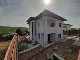 Casa de vânzare 4 camere, în Iaşi, zona Păcurari