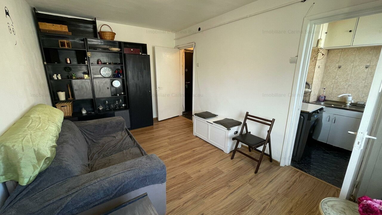 Garsoniera Mobilata si Utilata in bloc de apartamente