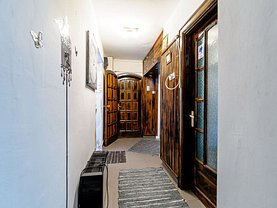 Apartament de vânzare 2 camere în Arad, Confectii