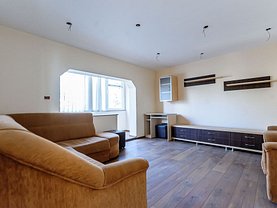 Apartament de vânzare 3 camere, în Arad, zona Mioriţa