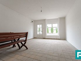 Casa de vânzare 2 camere, în Pecica, zona Central